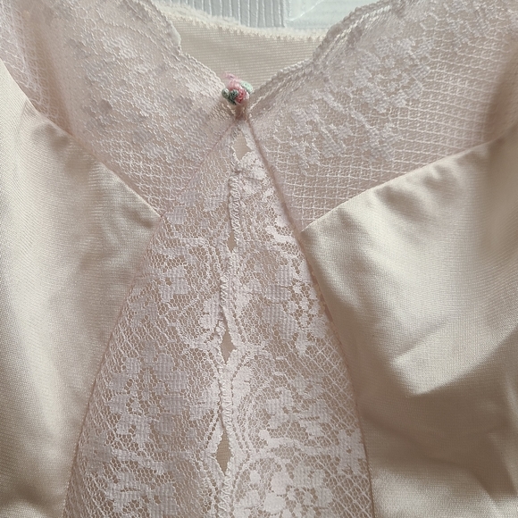 Vintage 80s Warners Allure Lace Slip Top - Picture 1 of 4